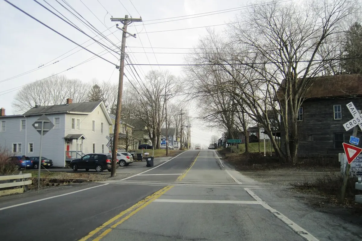 Mecánico móvil de AutoTechPete sirviendo Slate Hill New York