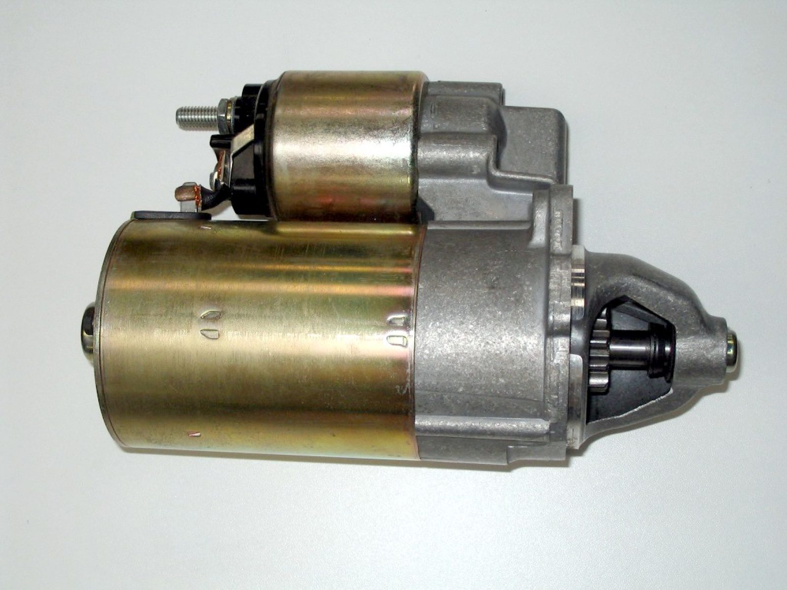 Starter motor detail for mobile starter replacement